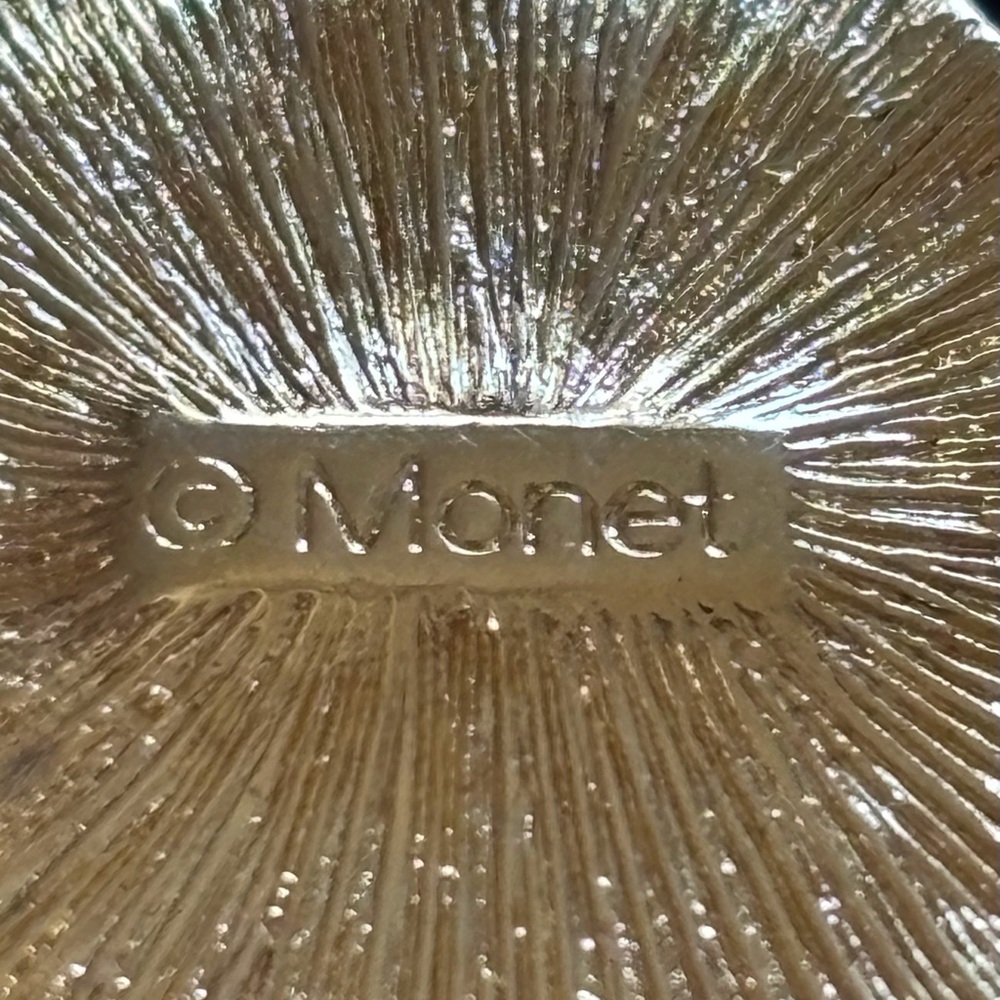 Vintage Monet Faux Pearl Slide - Picture 4 of 6